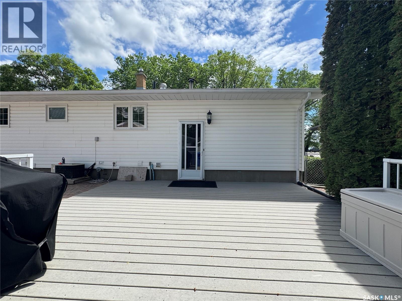 712 Douglas Park CRESCENT E — photo 37