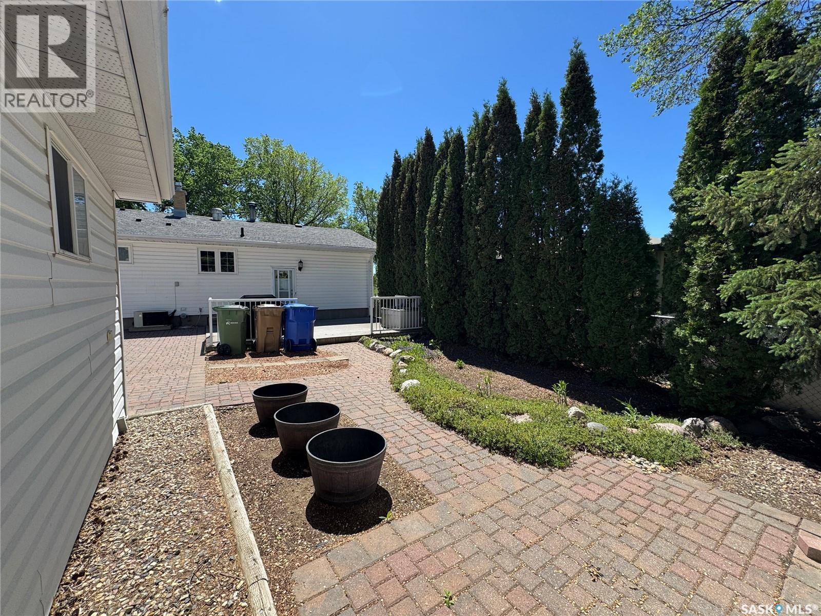 712 Douglas Park CRESCENT E — photo 6