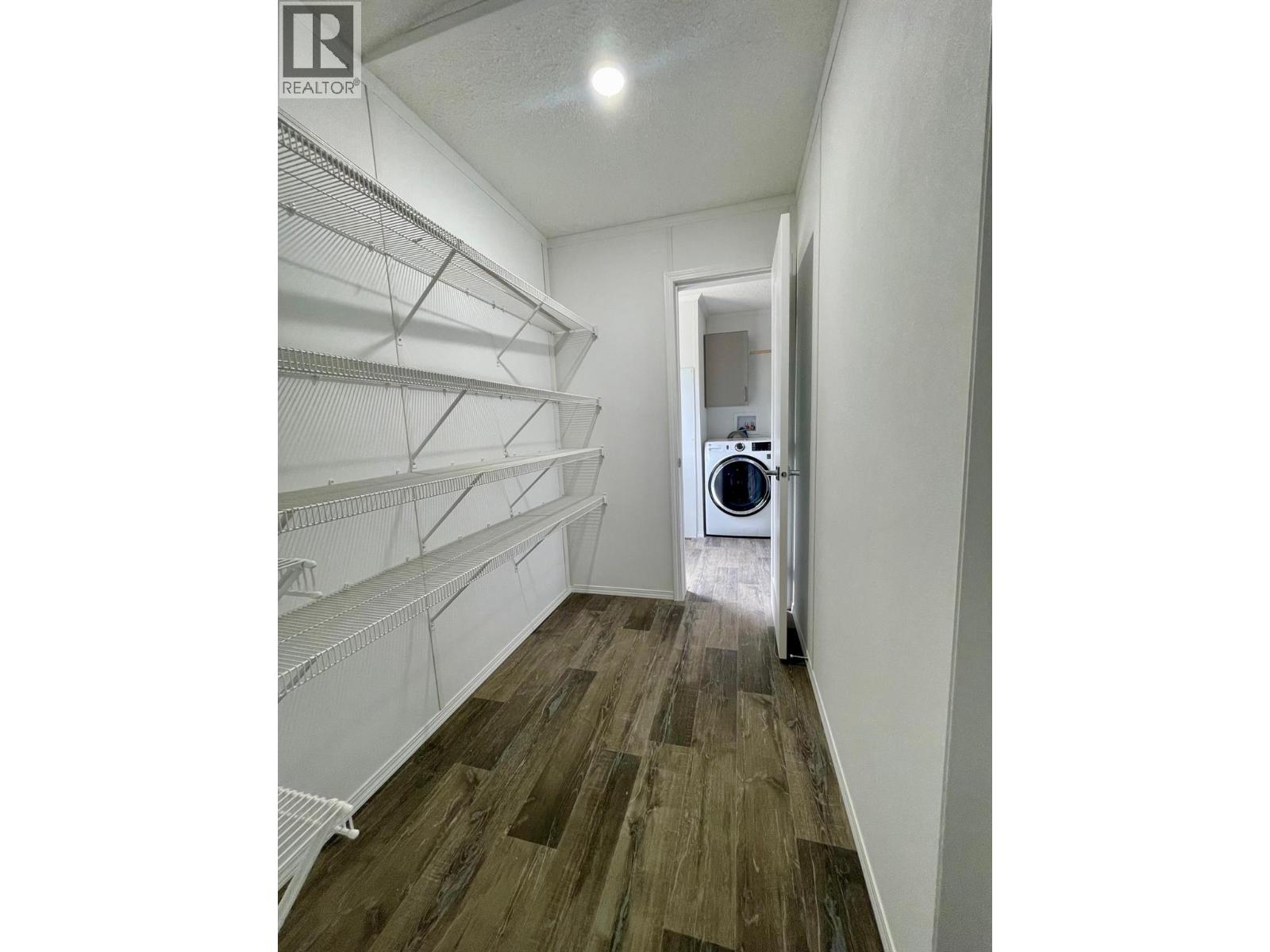10 CHIMO Crescent - 15