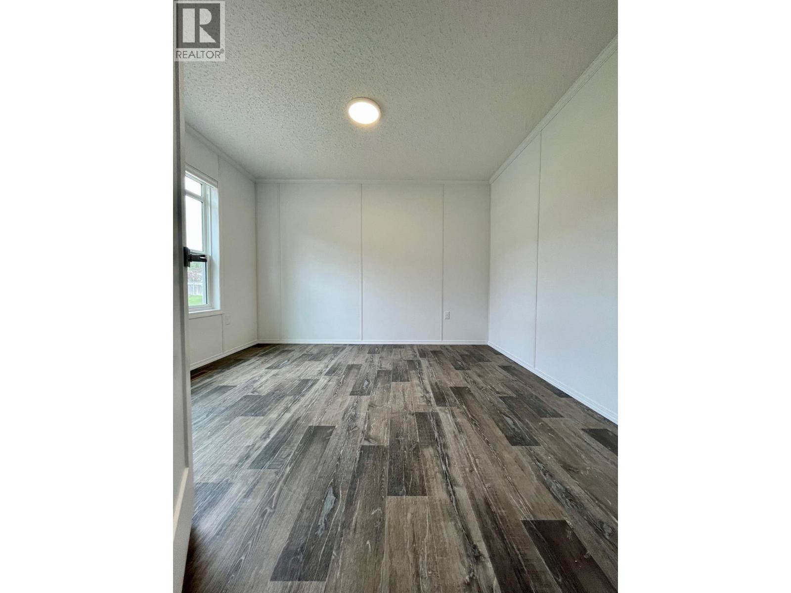 10 CHIMO Crescent - 23