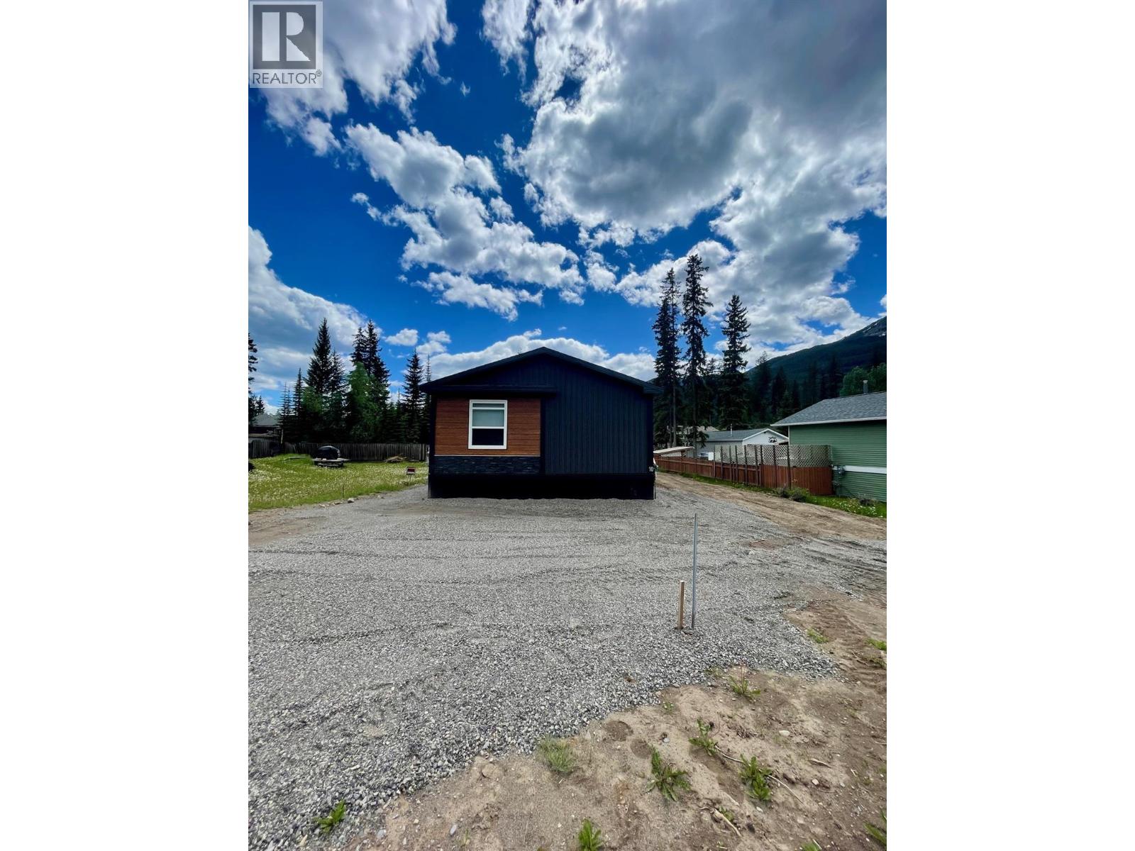 10 CHIMO Crescent - 33