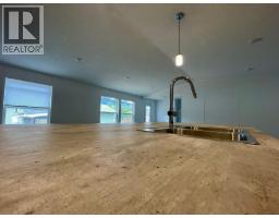 10 Chimo Crescent, Elkford, BC V0B1H0 Photo 10