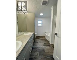 10 Chimo Crescent, Elkford, BC V0B1H0 Photo 18