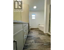 10 Chimo Crescent, Elkford, BC V0B1H0 Photo 19
