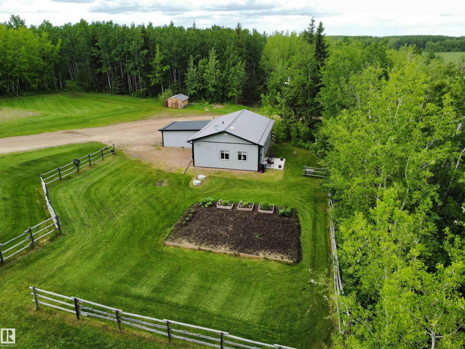 15113 Township Road 670 - 6