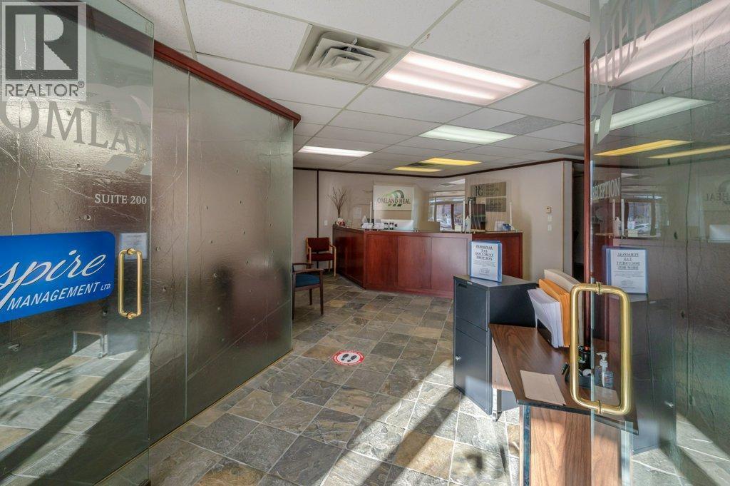 1 & 9 498 Ellis Street, Penticton