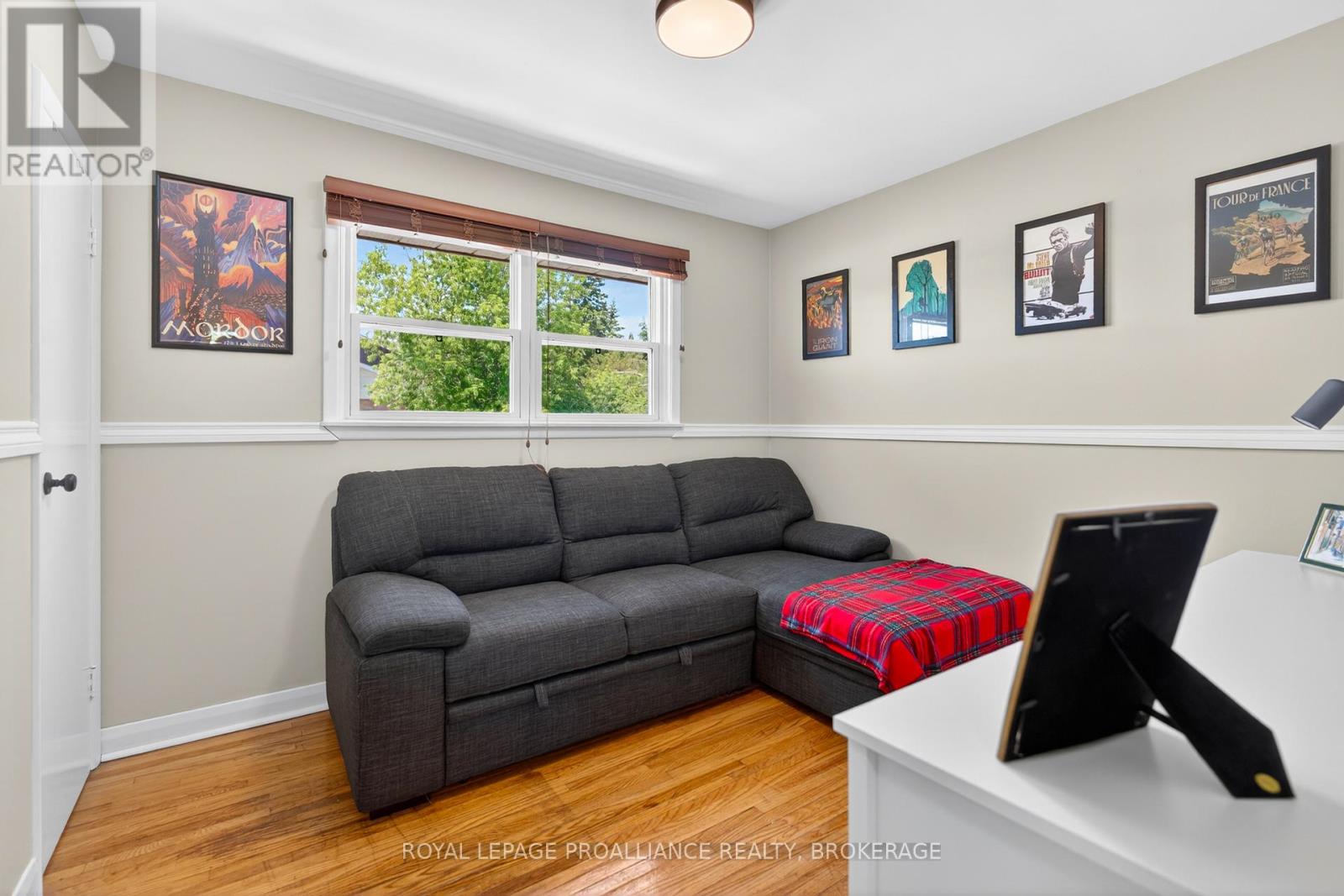 1268 GLENMORE AVENUE - 12