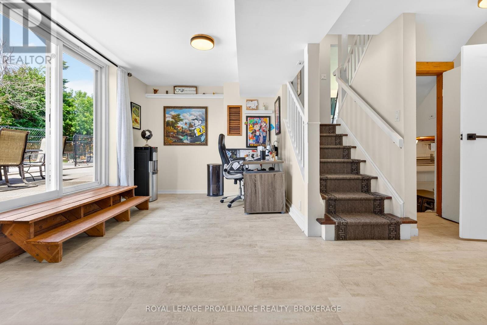 1268 GLENMORE AVENUE - 14
