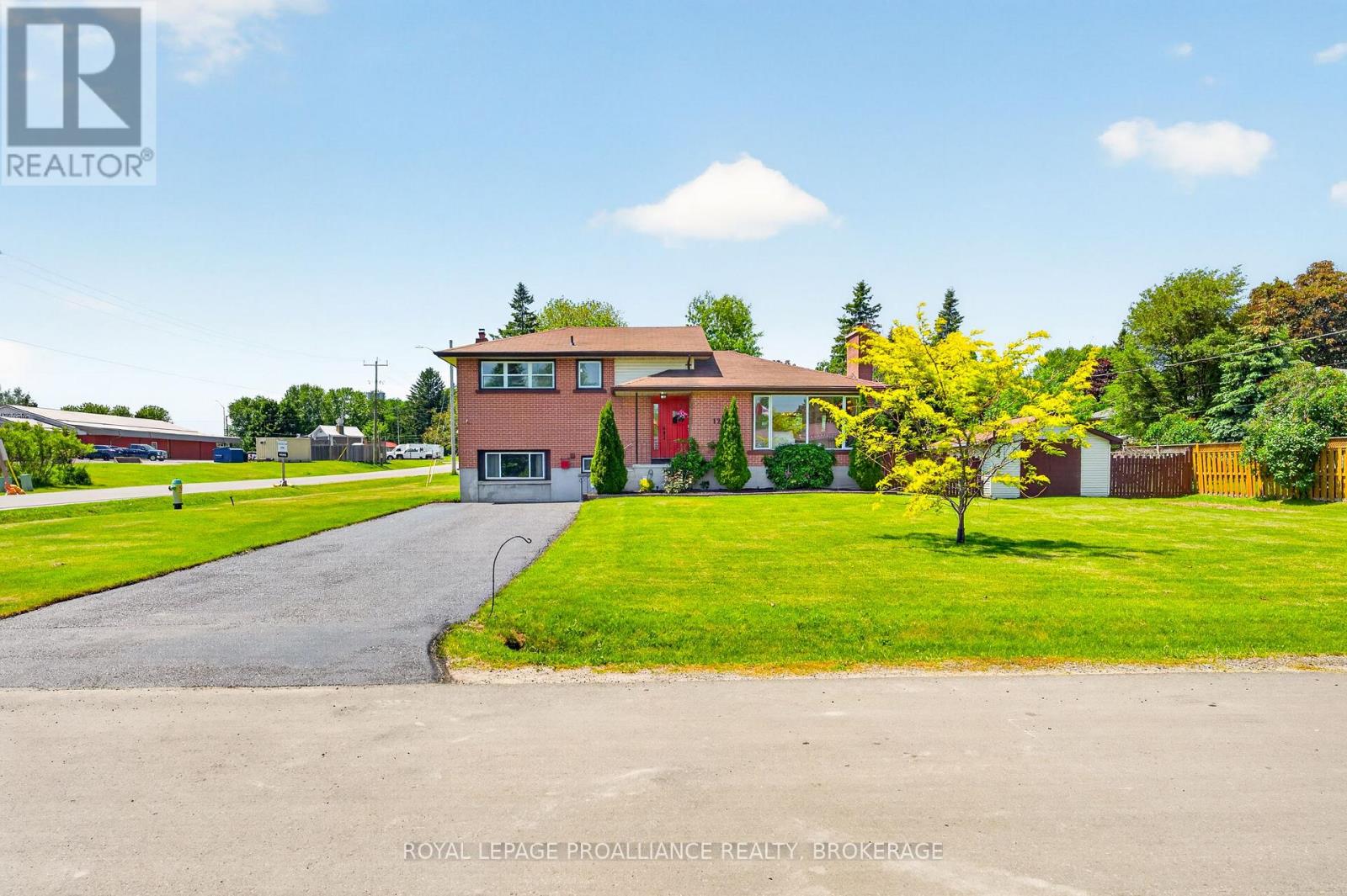 1268 GLENMORE AVENUE - 24