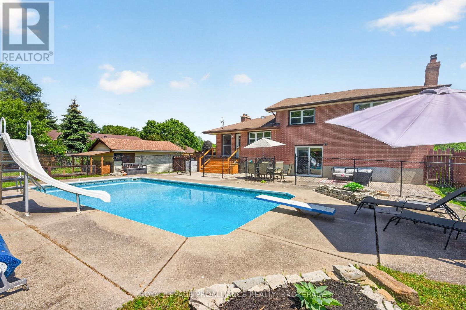 1268 GLENMORE AVENUE - 3