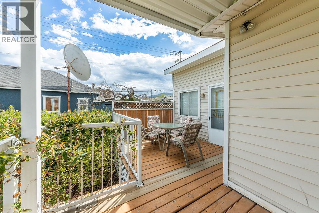867 COLUMBIA Street - 14
