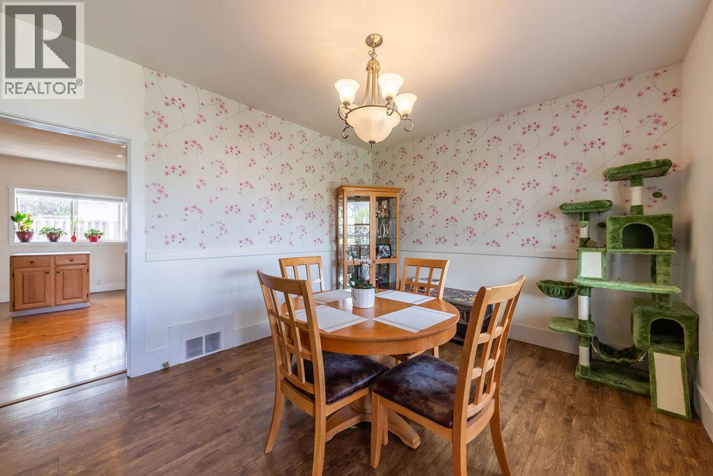 867 COLUMBIA Street - 22