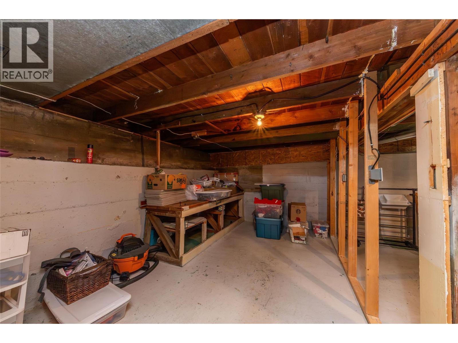 867 COLUMBIA Street - 36