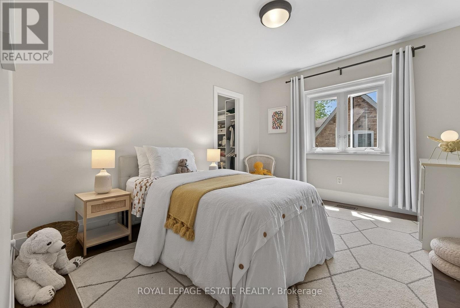 148 SCARBORO CRESCENT - 28