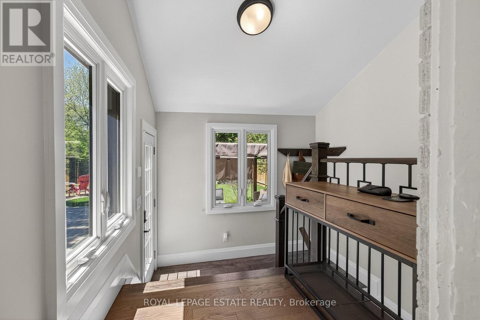 148 SCARBORO CRESCENT - 31