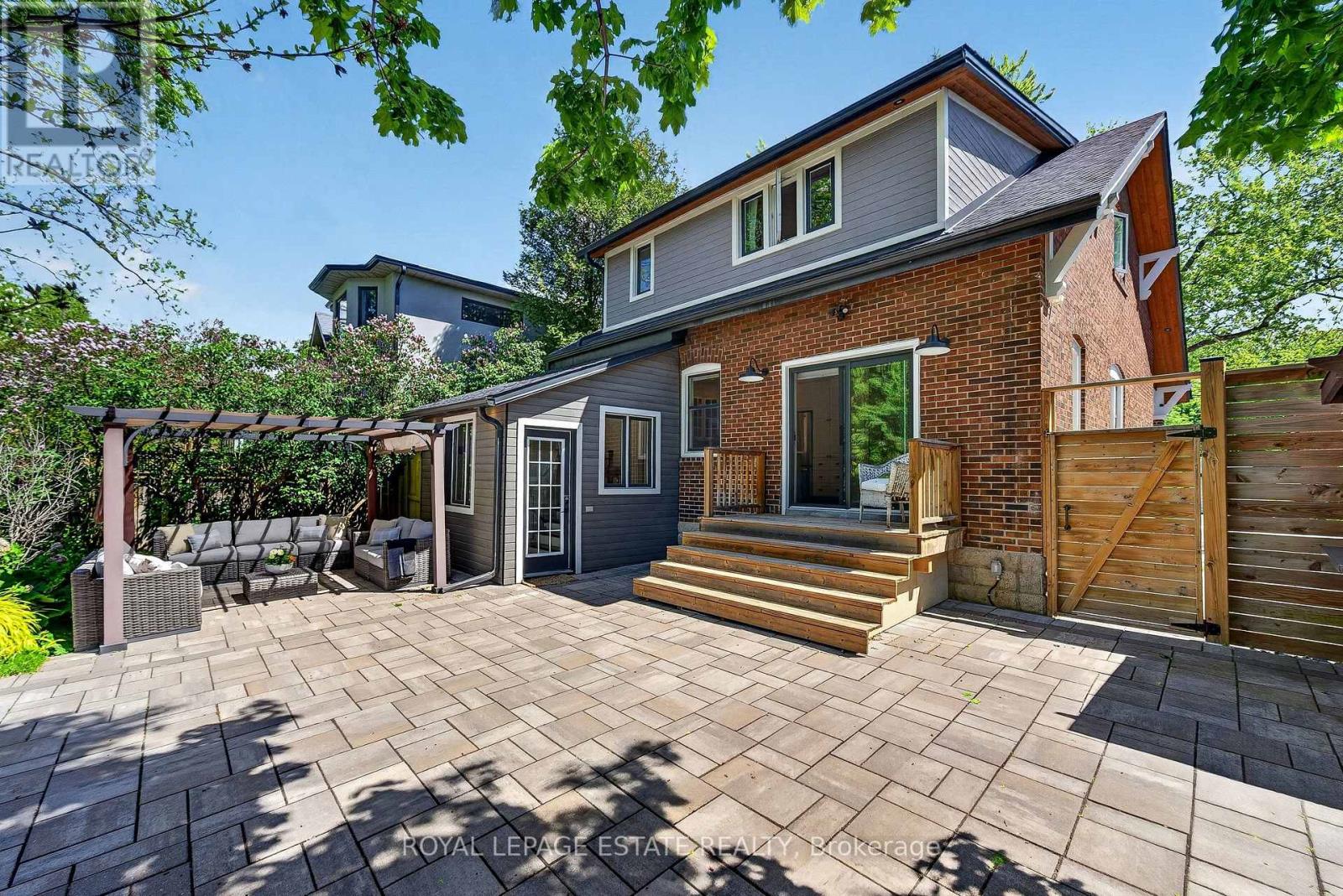 148 SCARBORO CRESCENT - 39