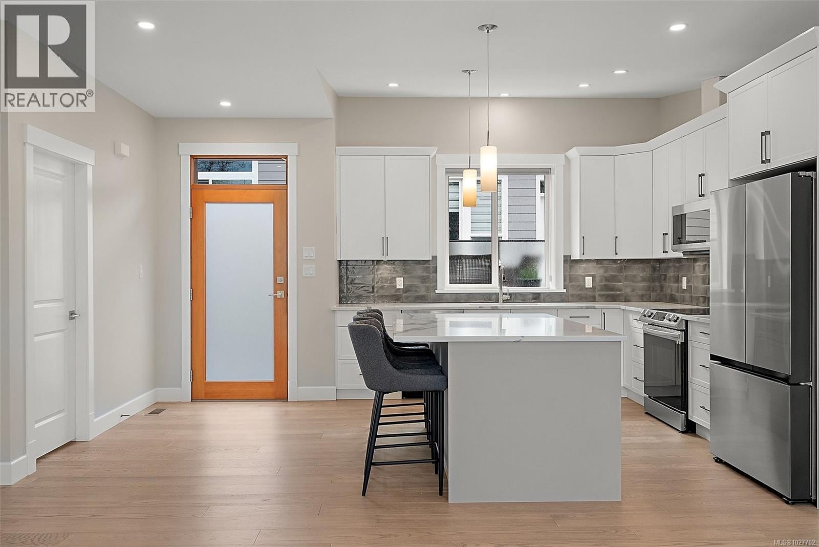#118 4690 Caspian Pl - 14