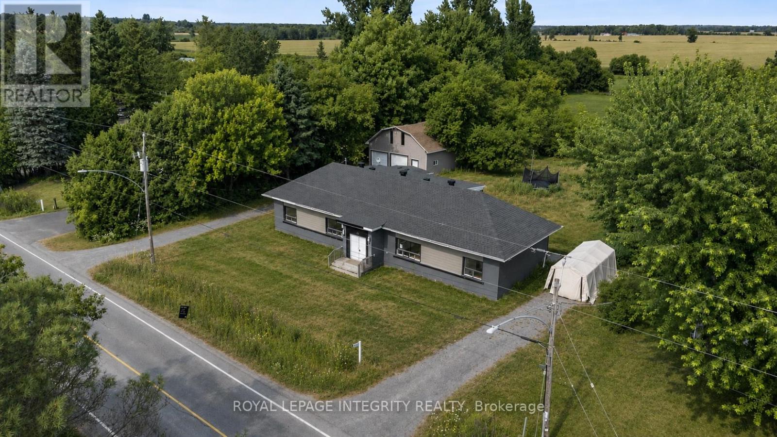 3823 DROUIN ROAD - 1