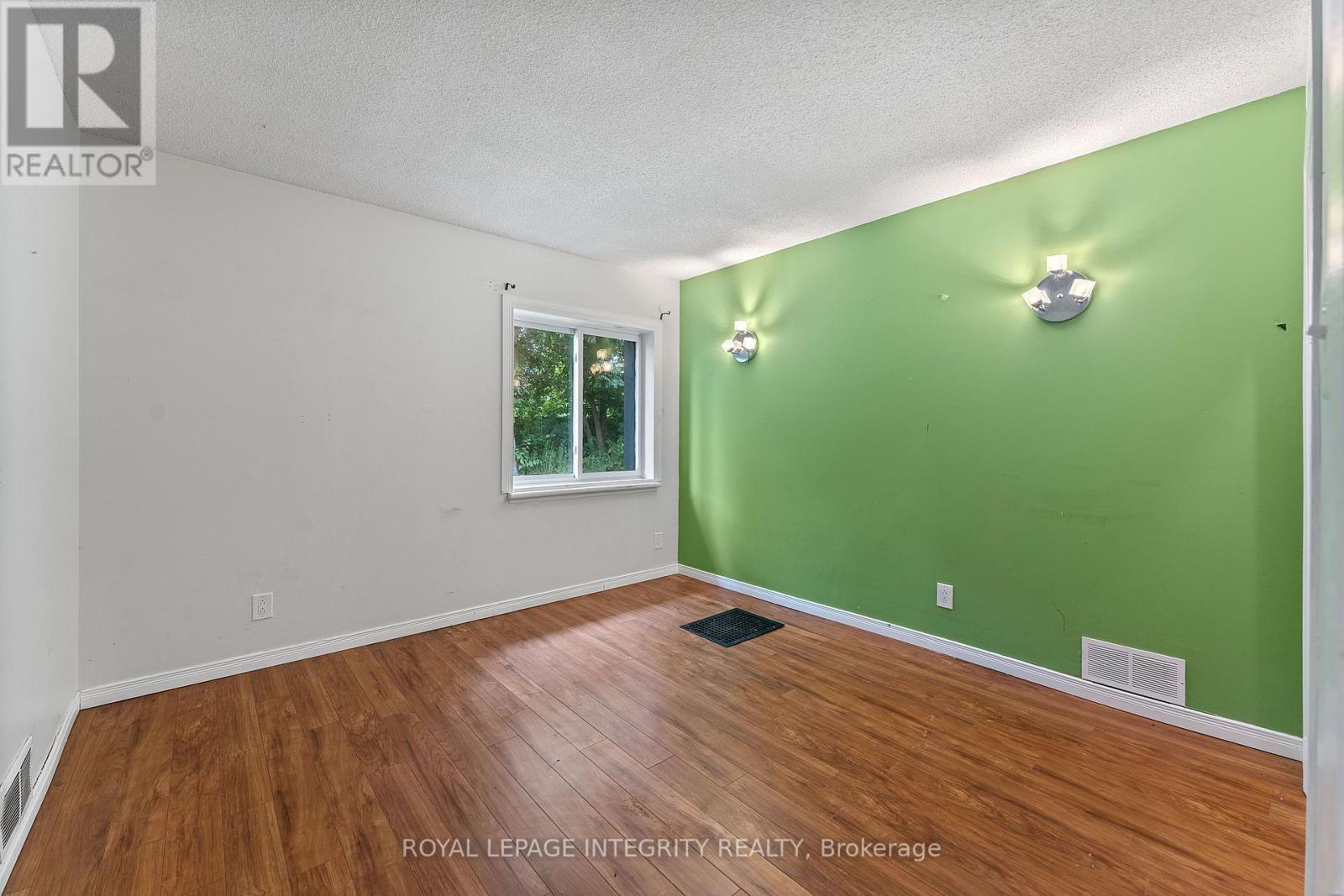 3823 DROUIN ROAD - 13