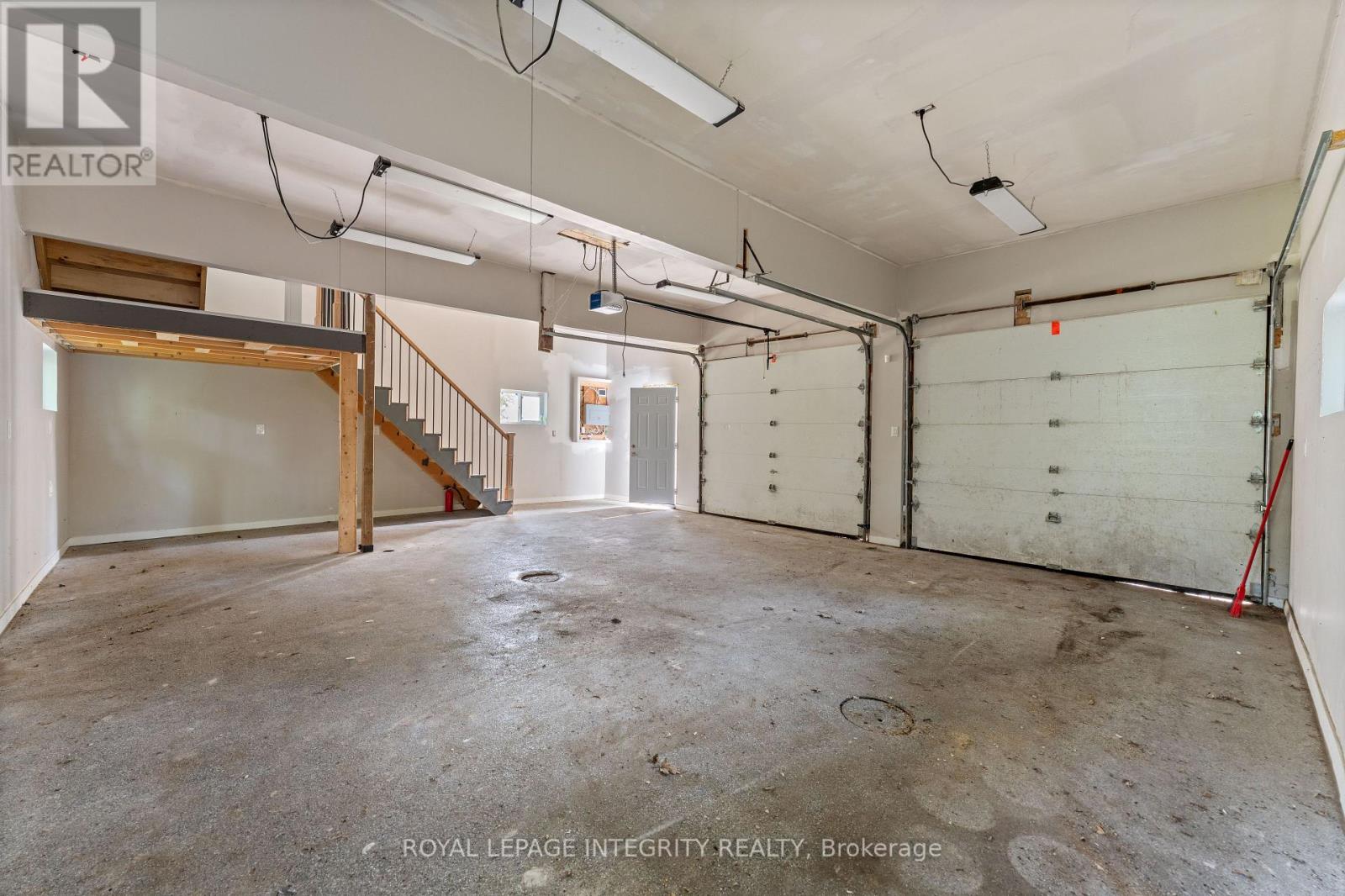 3823 DROUIN ROAD - 3