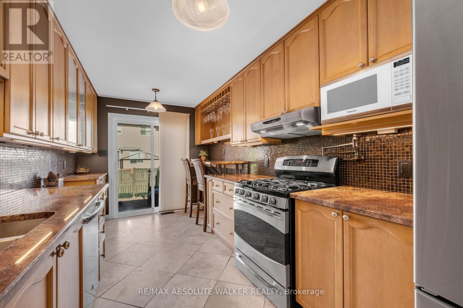 3 Bed, 2 Bath House for Sale in Ottawa – 1824 HENNESSY CRESCENT, Ottawa – MLS# X13432118 - Image 19