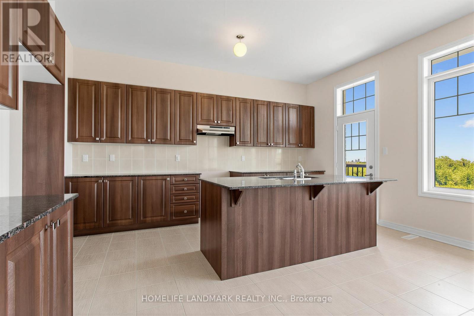 55 GERDEN DRIVE - 14