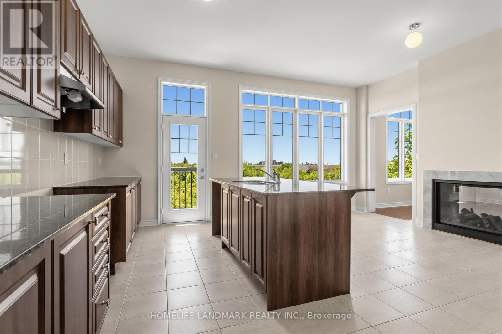 55 GERDEN DRIVE - 15