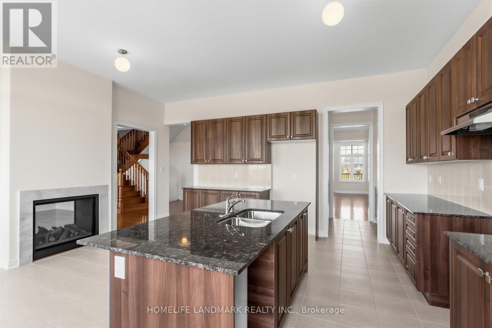 55 GERDEN DRIVE - 17