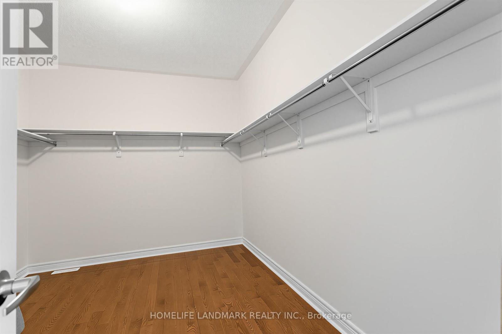55 GERDEN DRIVE - 26