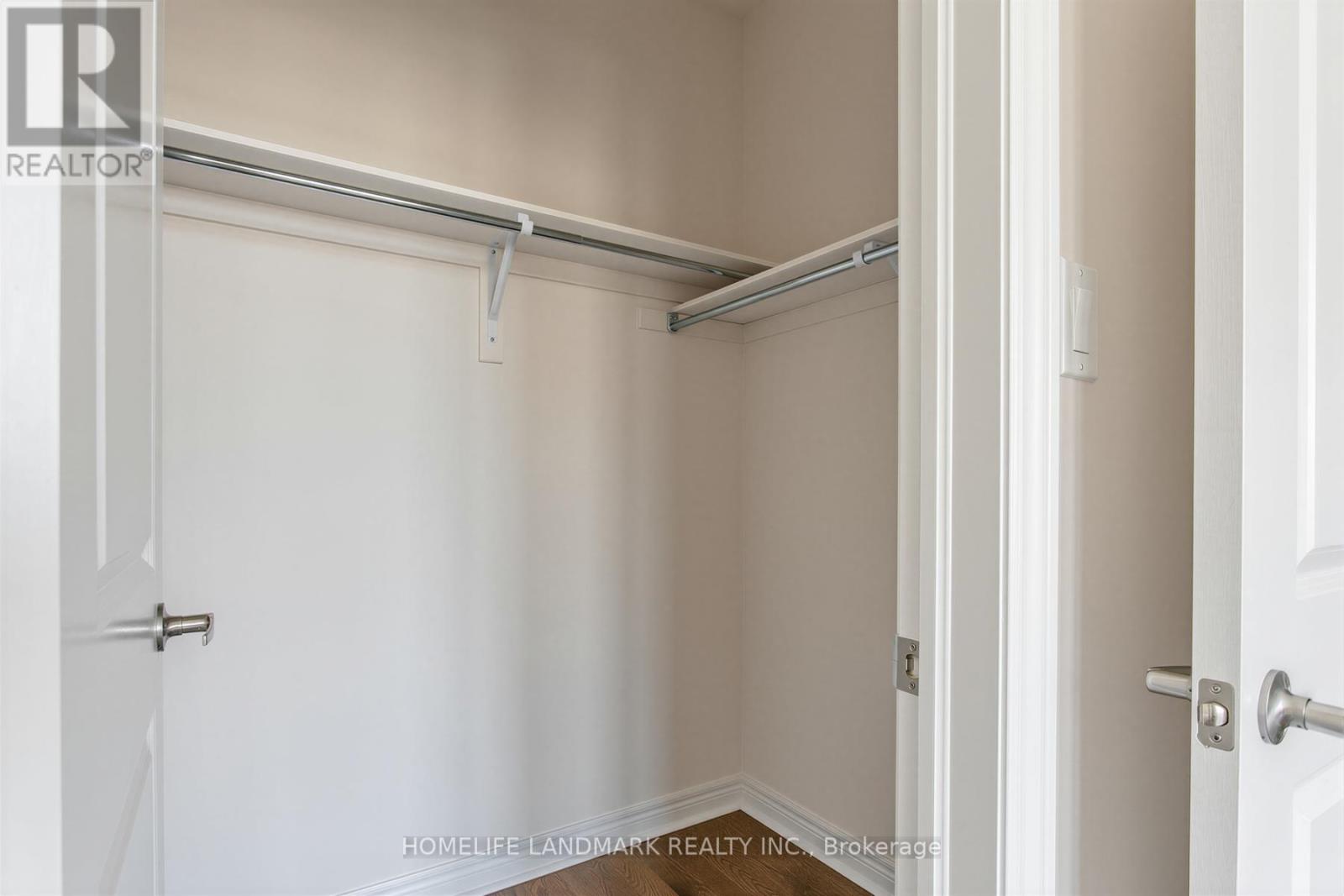 55 GERDEN DRIVE - 31
