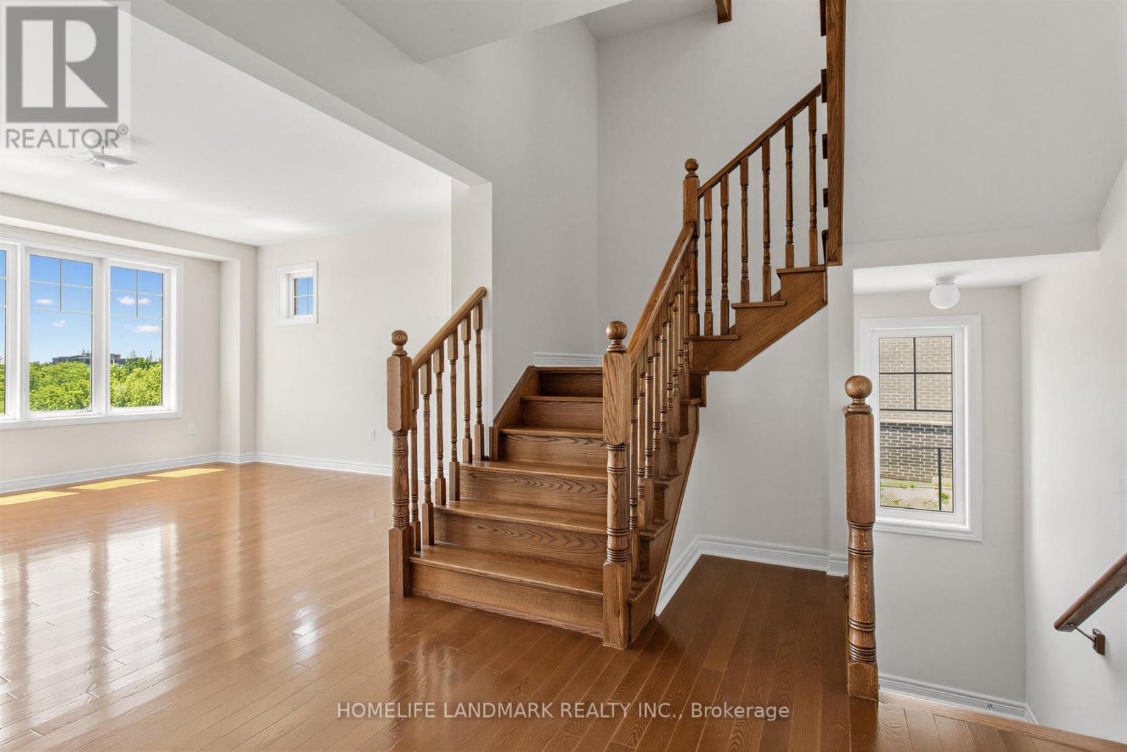 55 GERDEN DRIVE - 39