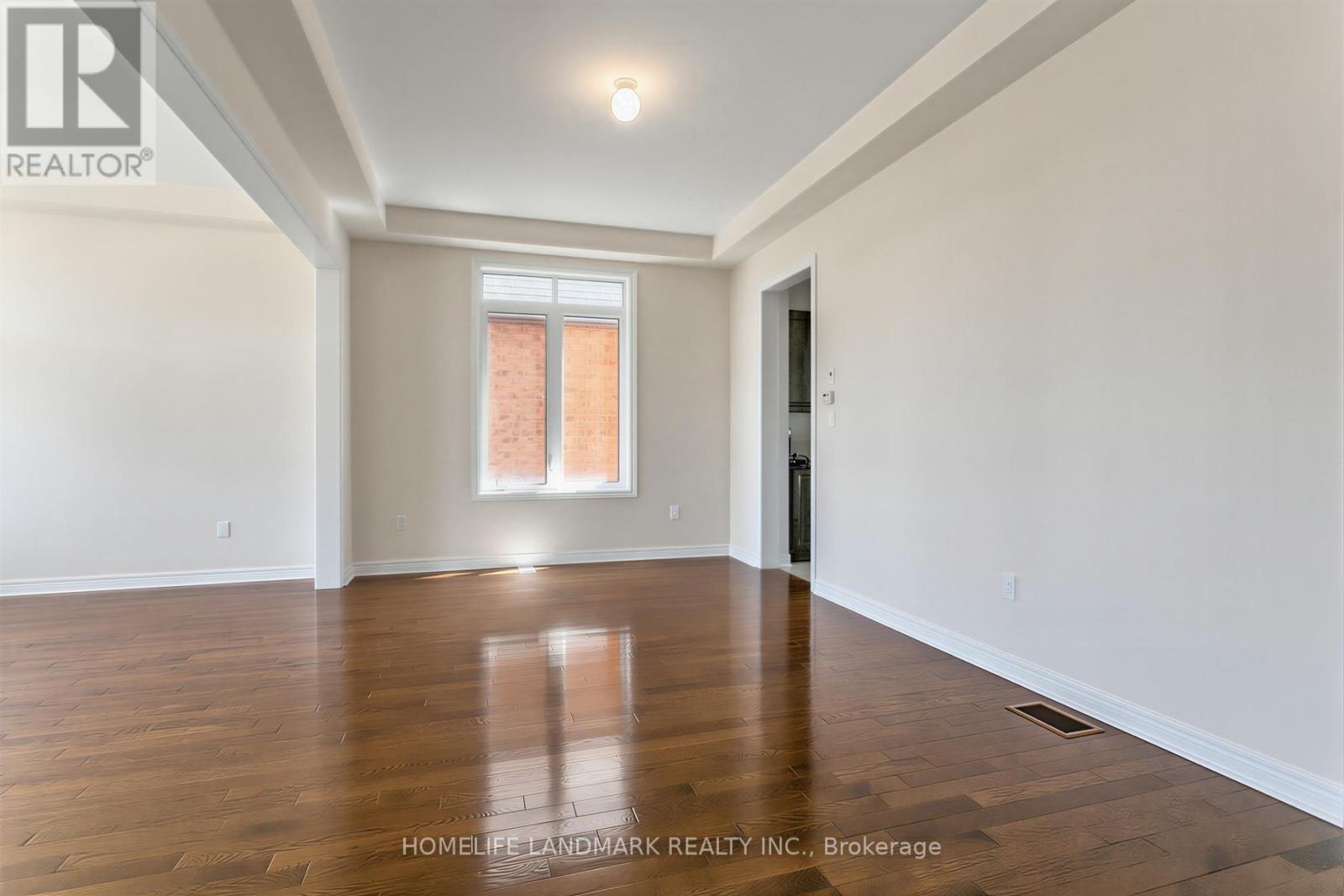 55 GERDEN DRIVE - 4