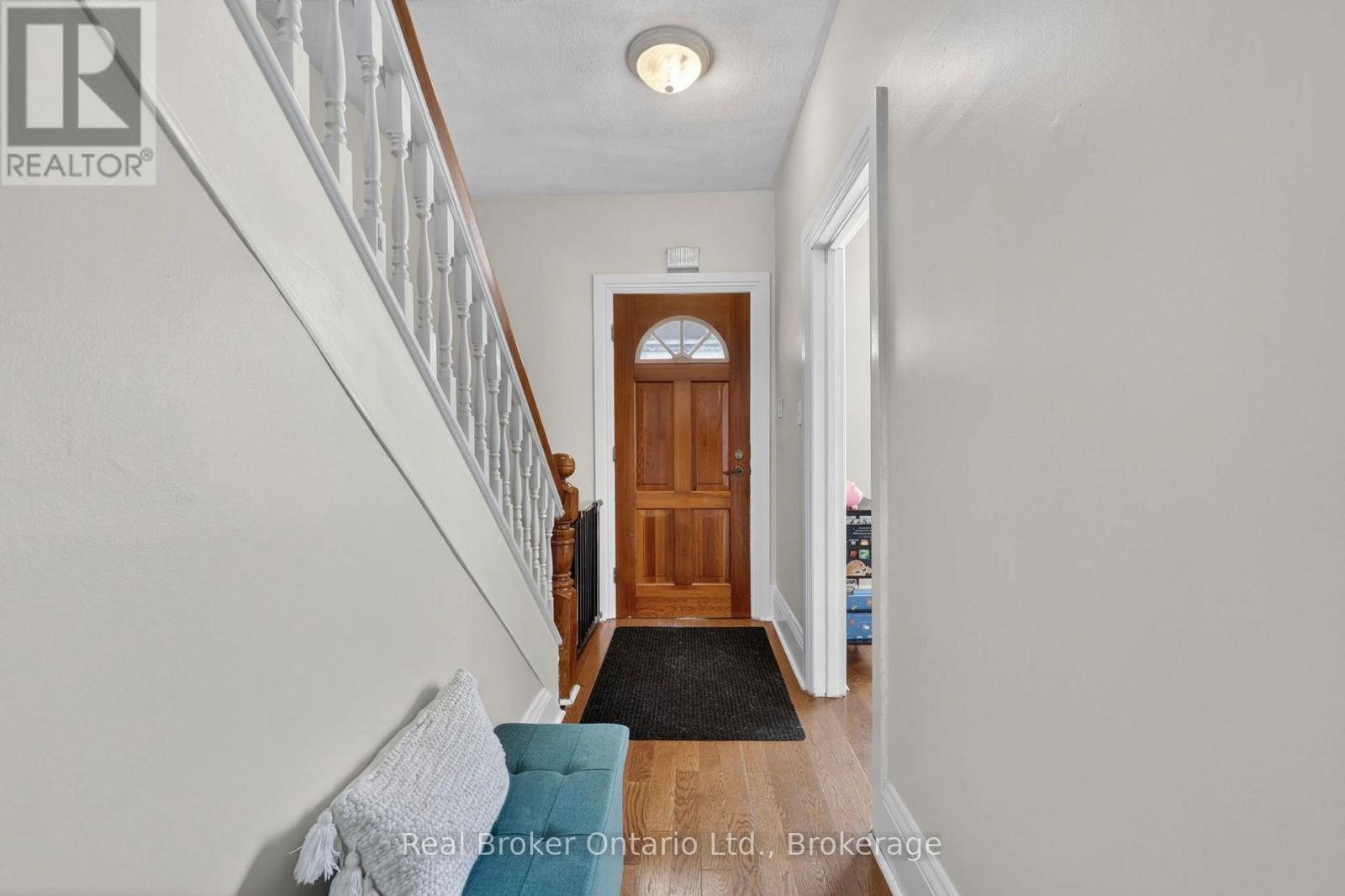 438 RUSSELL STREET - 4