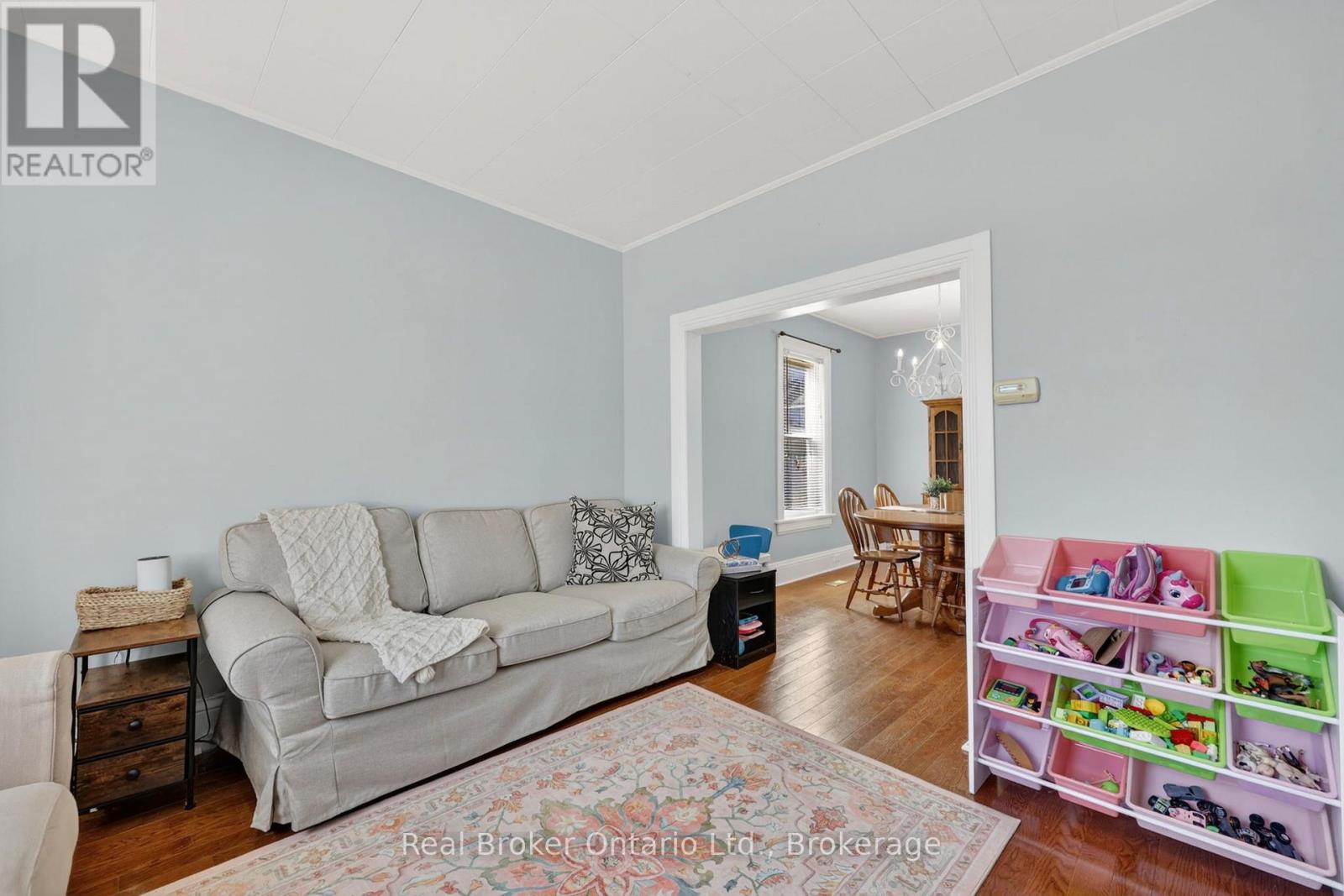 438 RUSSELL STREET - 6