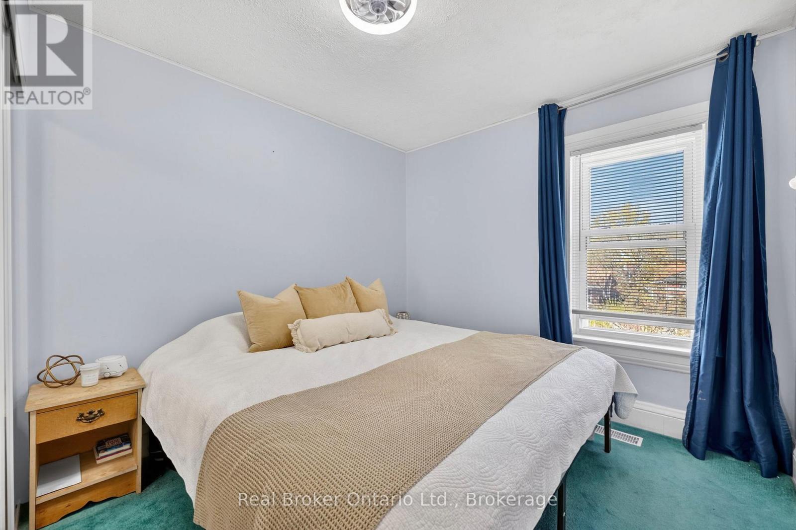 438 RUSSELL STREET - 15