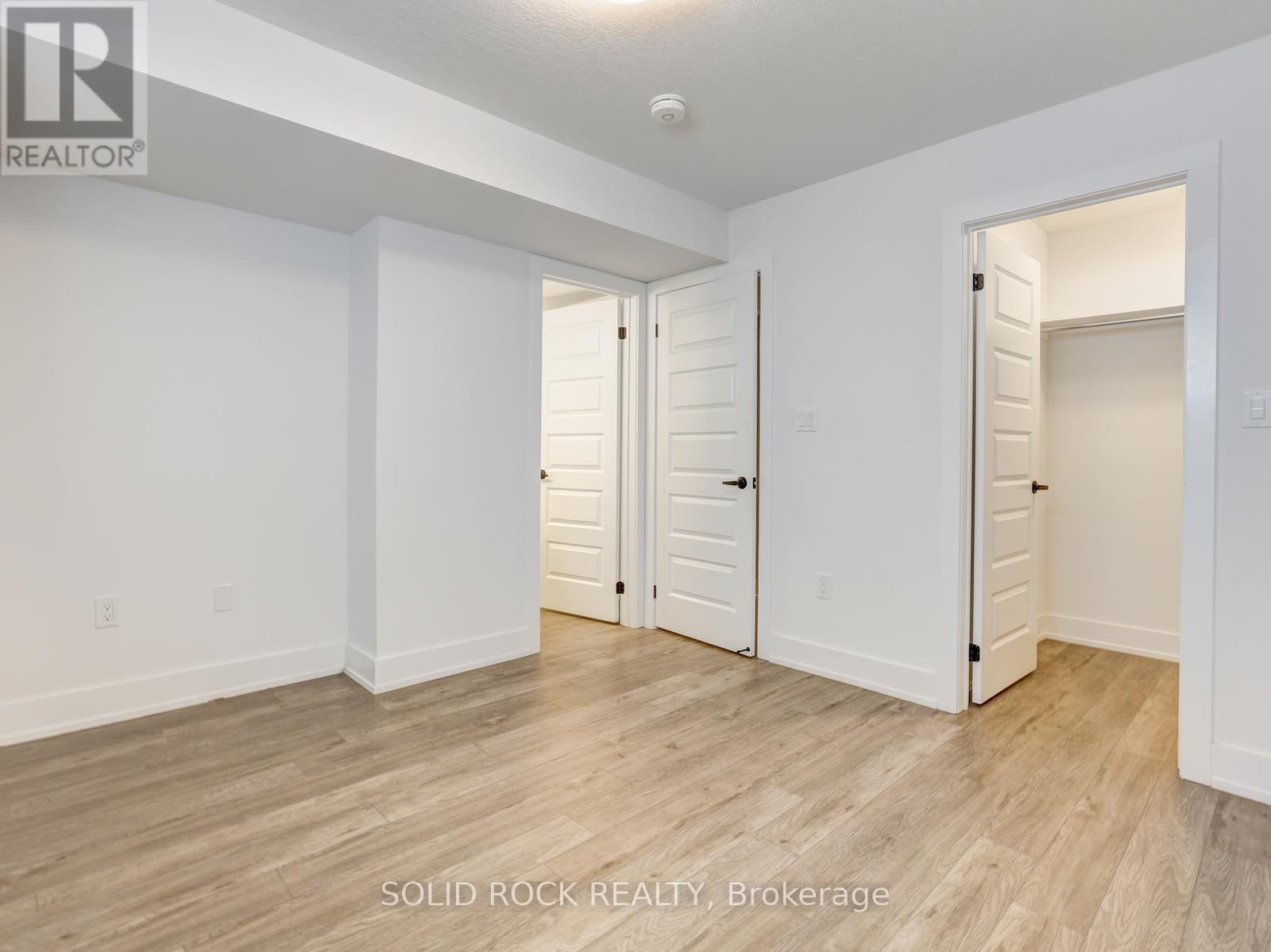#43 99 ROGER STREET - 32