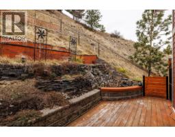 6930 Barcelona Drive, Kelowna, BC V1Z3R8 Photo 19