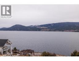 6930 Barcelona Drive, Kelowna, BC V1Z3R8 Photo 18