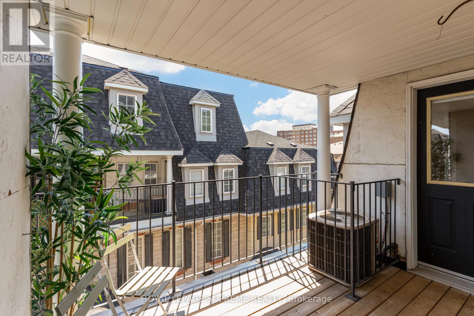 #307 64 SIDNEY BELSEY CRESCENT - 23