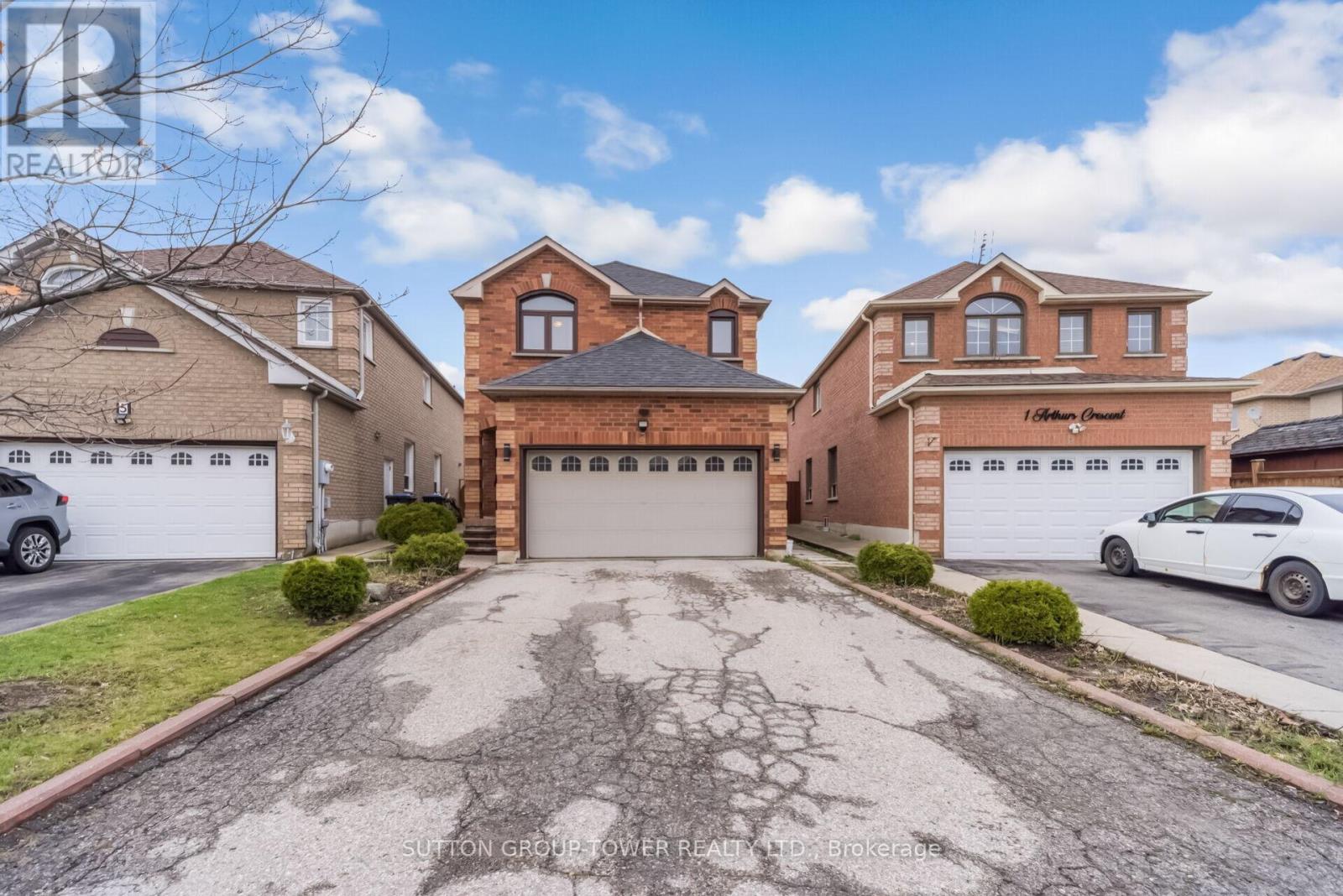 3 ARTHURS CRESCENT - 1