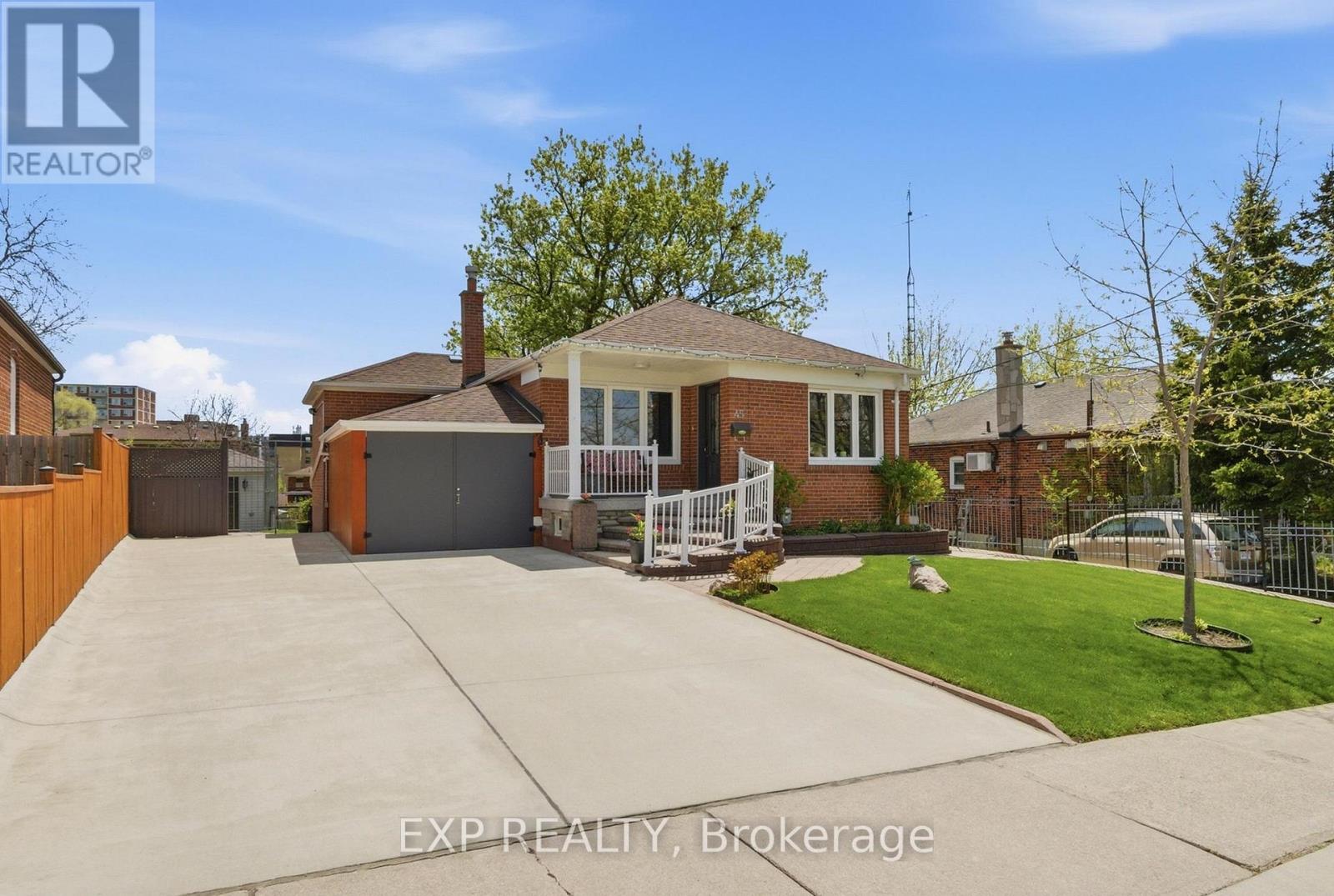 45 FLAMBOROUGH DRIVE - 1