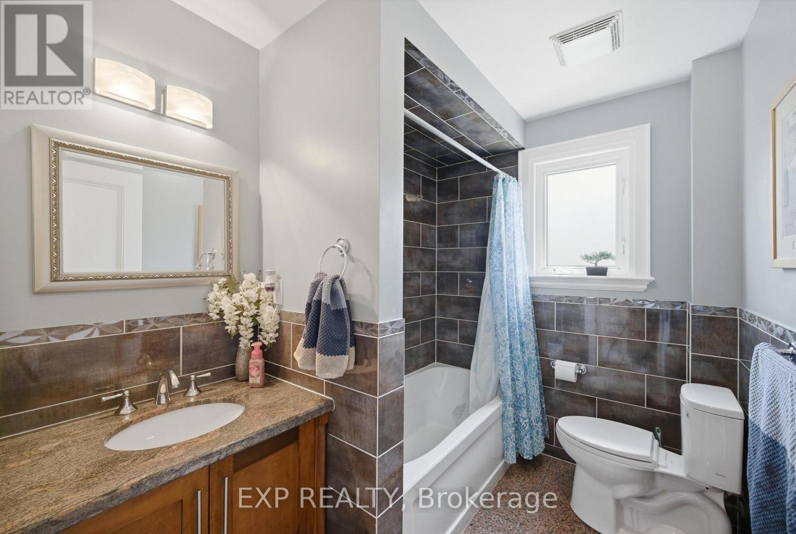 45 FLAMBOROUGH DRIVE - 11