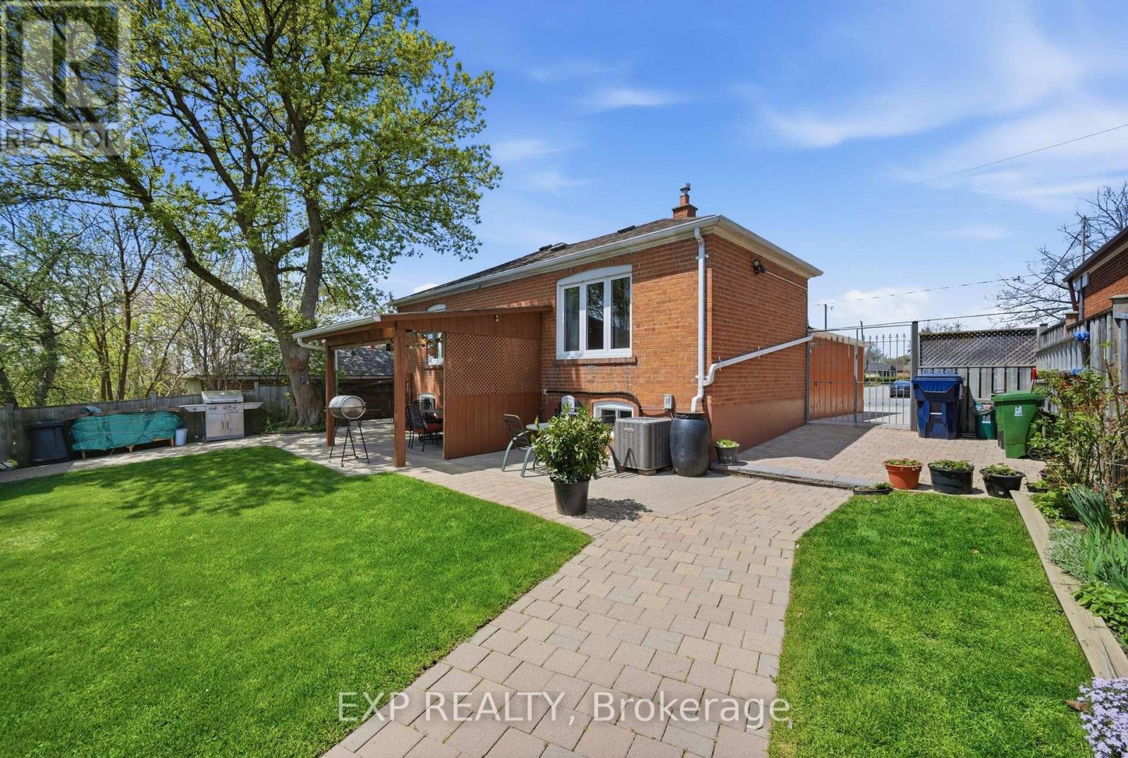 45 FLAMBOROUGH DRIVE - 23