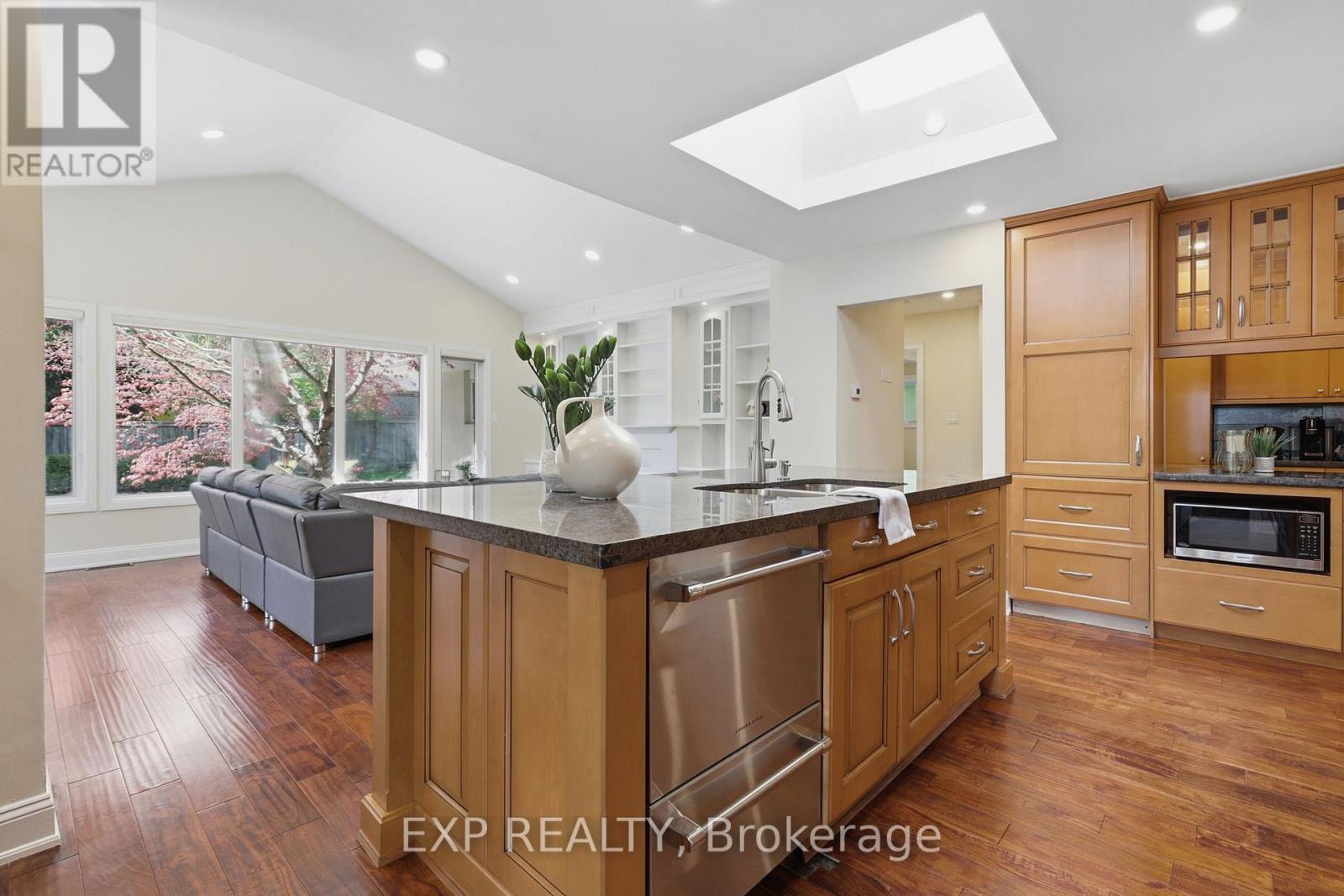 2076 AUTUMN BREEZE DRIVE S - 14
