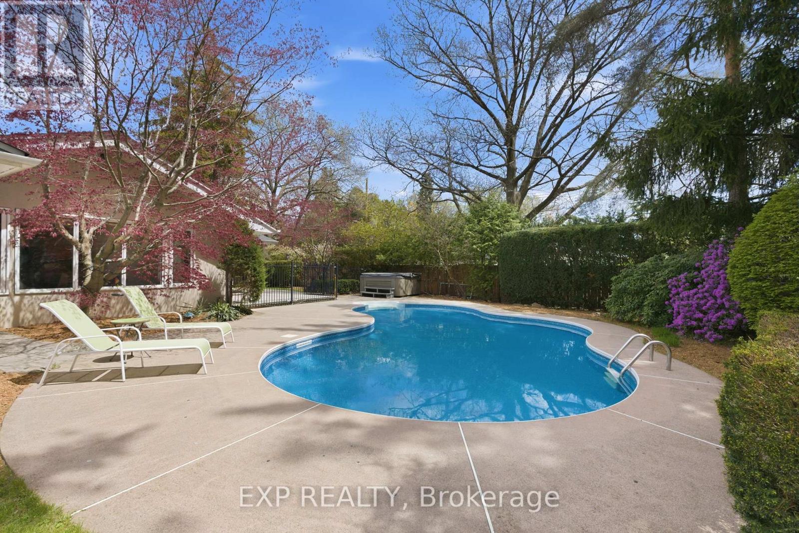 2076 AUTUMN BREEZE DRIVE S - 40