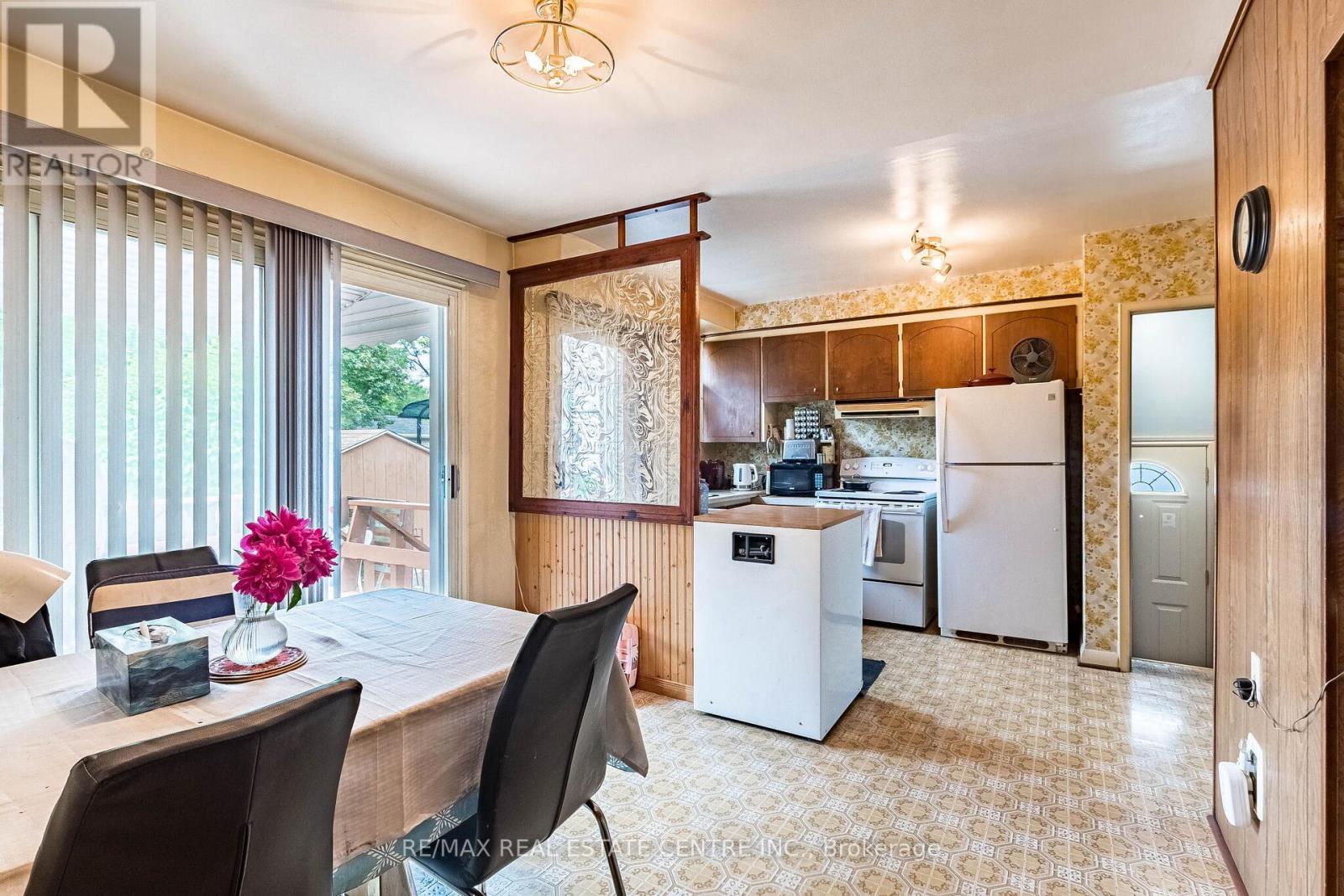 6939 JUSTINE DRIVE - 13