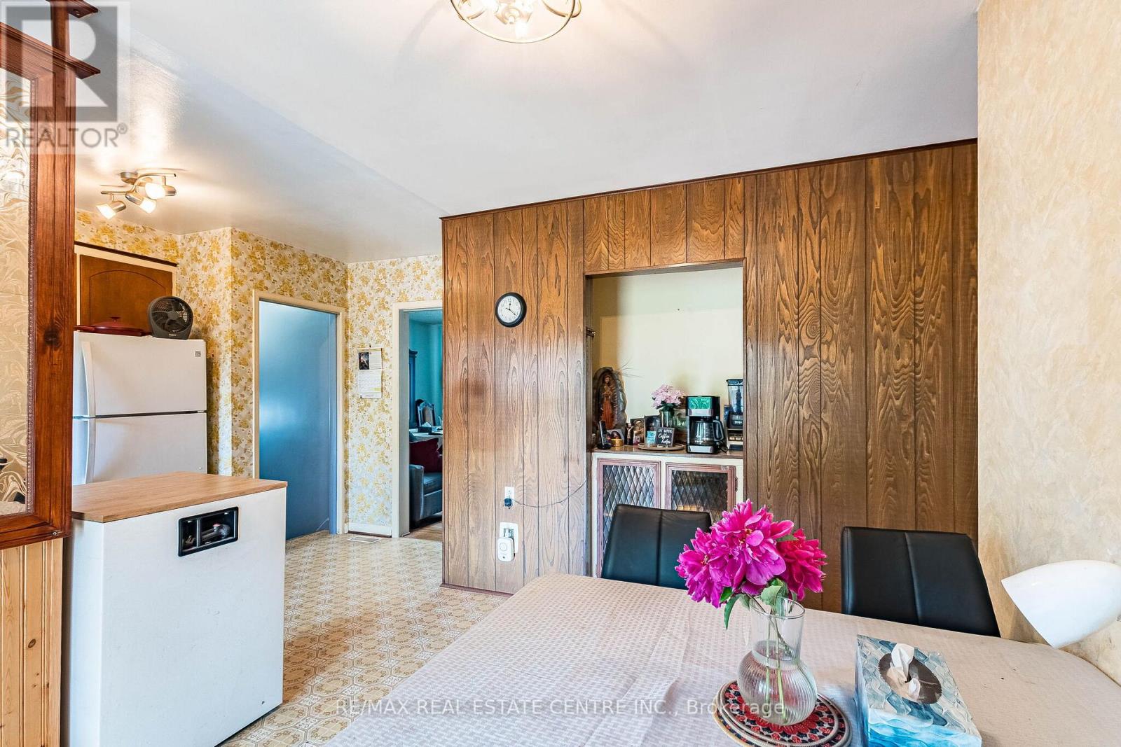 6939 JUSTINE DRIVE - 14