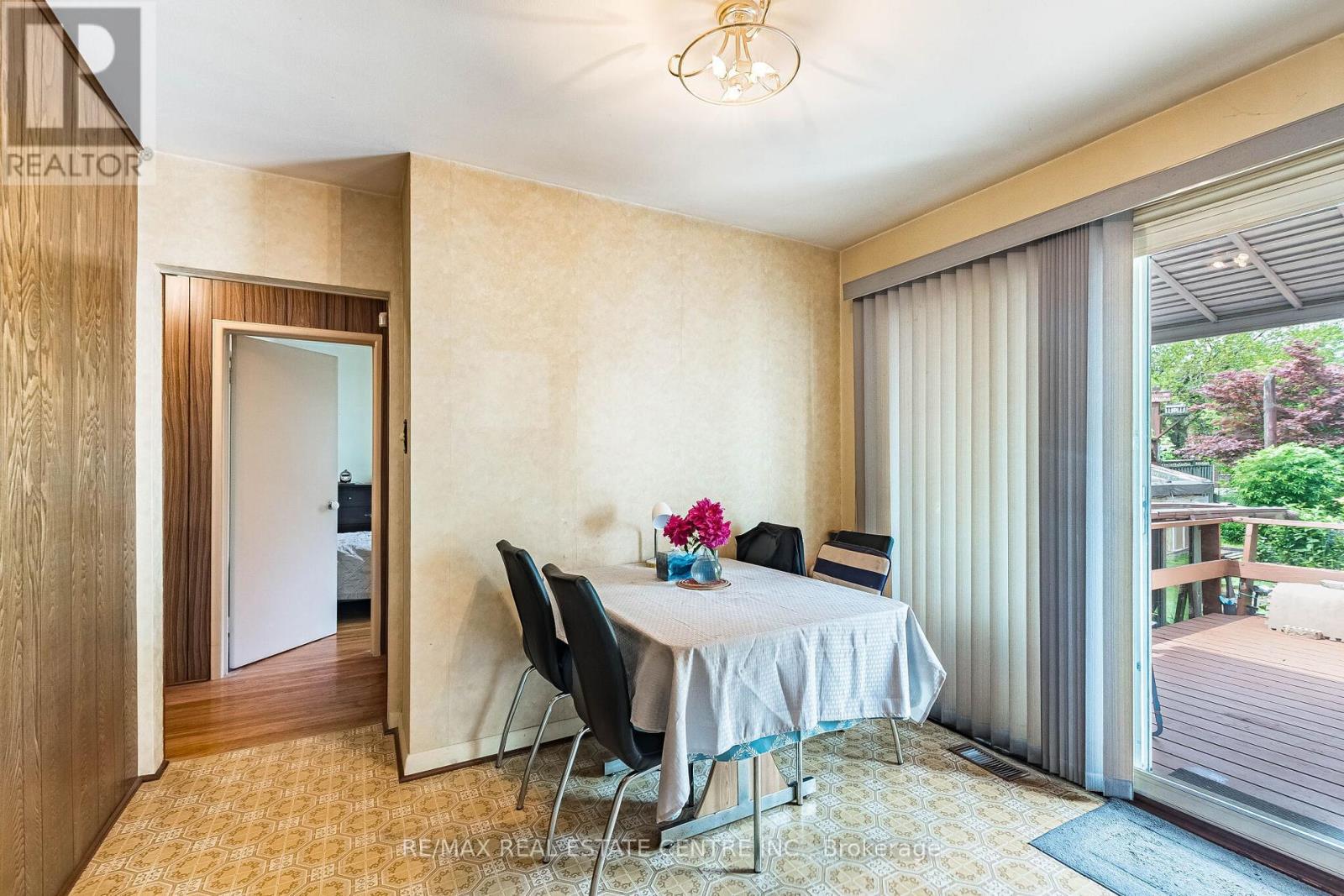 6939 JUSTINE DRIVE - 16