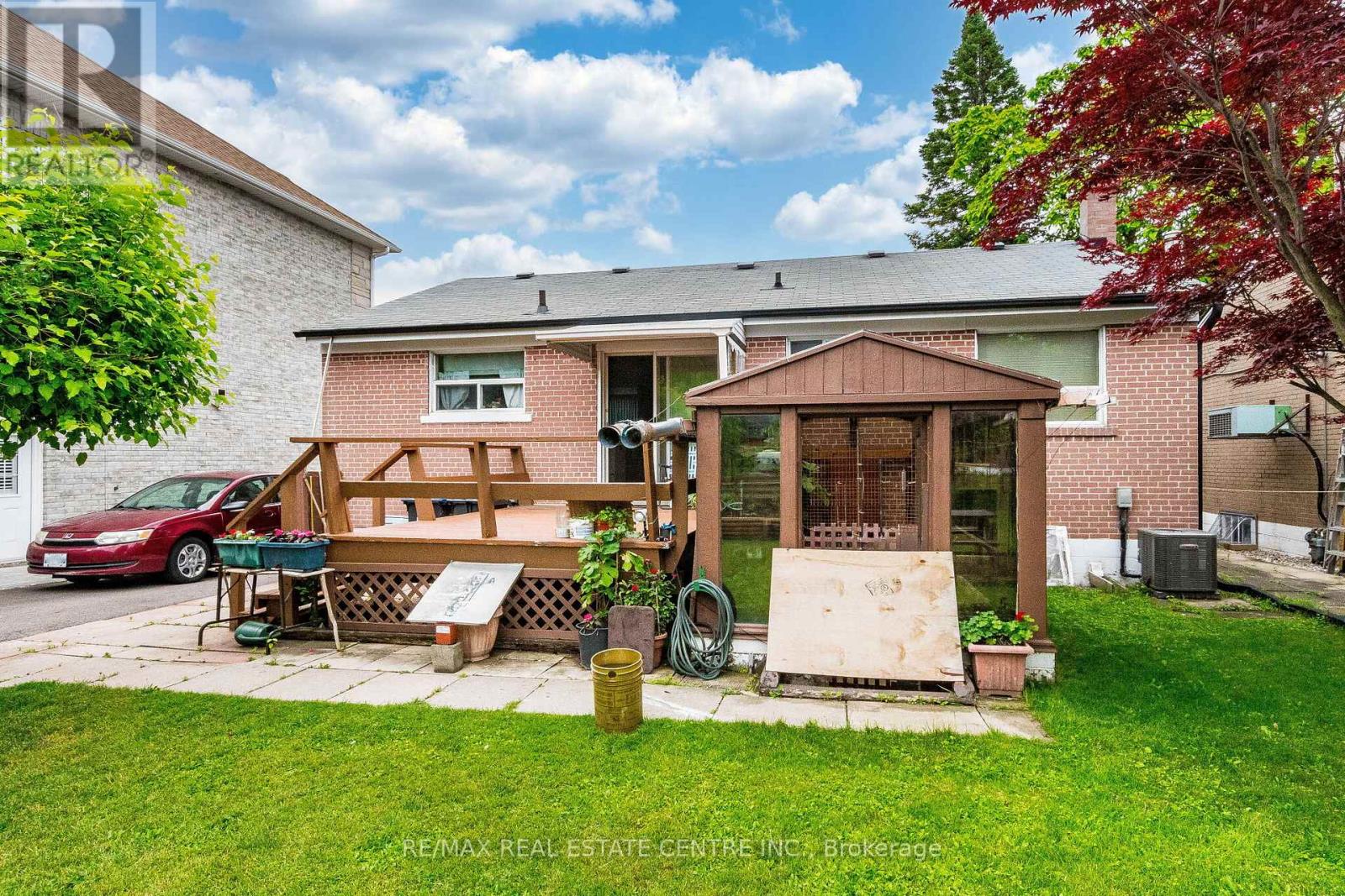 6939 JUSTINE DRIVE - 39