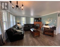 20 West Main Road thumbnail 14